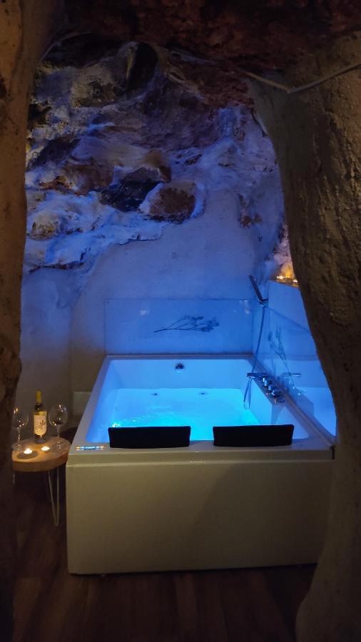 Las Cuevas Del Agua Chinchón Extérieur photo